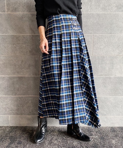 PAGEBOY（ページボーイ）の「ビットチェックフレアスカート3（スカート・レディース・ブラウン/ネイビー・FREE）」の2枚目の写真