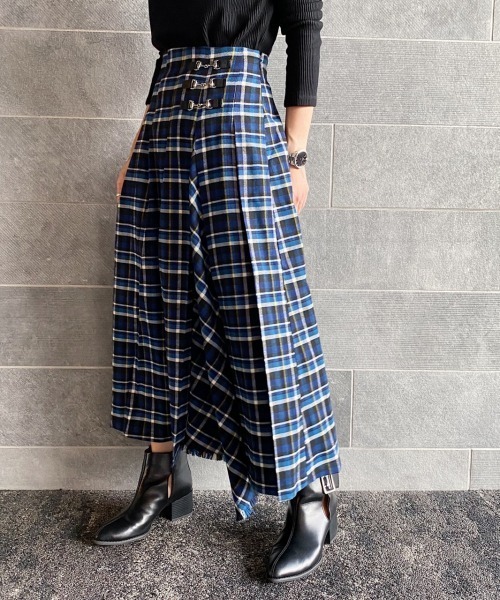 PAGEBOY（ページボーイ）の「ビットチェックフレアスカート3（スカート・レディース・ブラウン/ネイビー・FREE）」の3枚目の写真