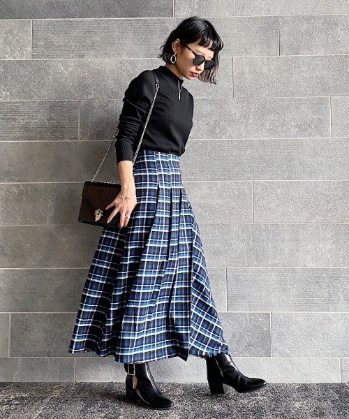 PAGEBOY（ページボーイ）の「ビットチェックフレアスカート3（スカート・レディース・ブラウン/ネイビー・FREE）」の5枚目の写真