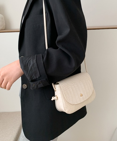 SMILE ORCHID（スマイルオーキッド）の「ミニショルダーバッグ（ショルダーバッグ・レディース・ブラック/ダークブラウン/ベージュ/ブラウン/グリーン/ワインレッド/ブラック系その他/チョコ/ブラウン系その他/ホワイト/パープル/アイボリー/グリーン系その他・FREE）」の3枚目の写真