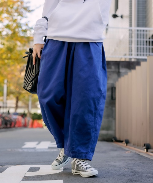 HARVESTY(ハーベスティ)の「HARVESTY/ハーベスティ チノ サーカスパンツ バルーンパンツ/ワイドパンツ(チノパンツ・レディース・ブラック/アイボリー/ライトオリーブ/ベージュ/モカ/カーキ/レッド/グレー/パープル・2/1)」の22枚目の写真