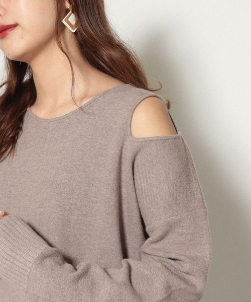 Cheek（チーク）の「ショルダースリットアシメニット（ニット/セーター・レディース・チャコールグレー/モカ/ベージュ・MEDIUM）」の22枚目の写真