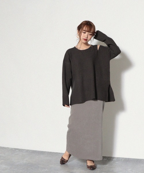 Cheek（チーク）の「ショルダースリットアシメニット（ニット/セーター・レディース・チャコールグレー/モカ/ベージュ・MEDIUM）」の10枚目の写真