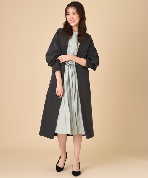 INTERPLANET（インタープラネット）の「パウダーサテンギャザーワンピース（ワンピース・レディース・グレイッシュベージュ/ミント/ネイビー・FREE）」の12枚目の写真