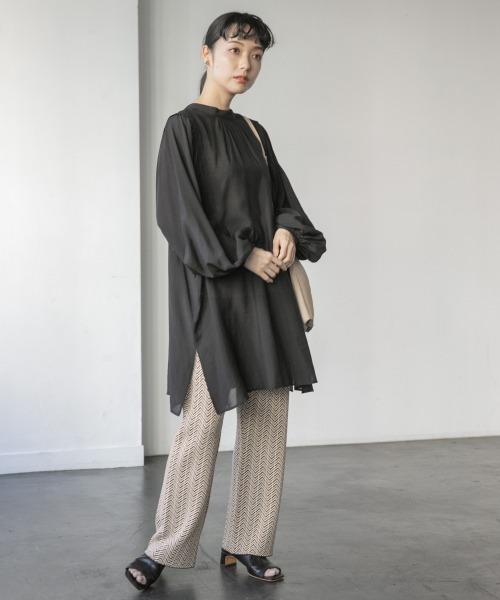 LOWRYS FARM(ローリーズファーム)の「ジャガードニットパンツ 930554(その他パンツ・レディース・ブラウン/アイボリー・FREE)」の3枚目の写真