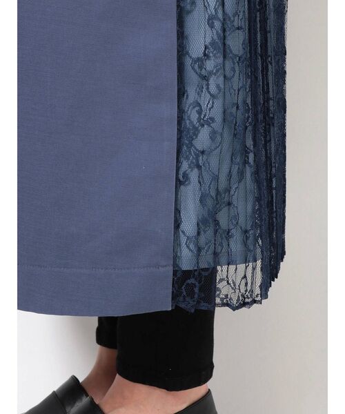 MURUA（ムルーア）の「【ONLINE限定】レースプリーツトレンチコート（トレンチコート・レディース・ネイビー/カーキ/モカ/アイボリー・FREE）」の17枚目の写真