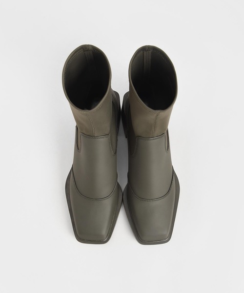 CHARLES & KEITH(チャールズ & キース)の「ブロックヒール CHARLES & KEITH(チャールズ & キース)の「ブロックヒール