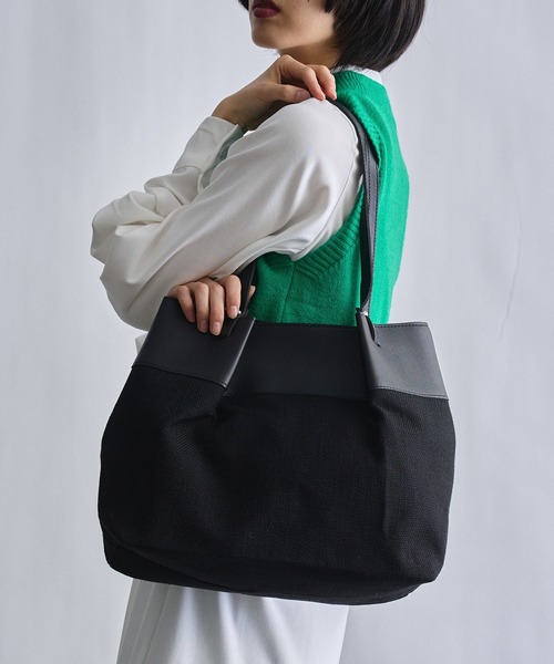 MAISON BREEZE（メゾンブリーズ）の「【MAISON BREEZE】レザーコンビ キャンバストートバッグ サスティナブルレザー KNF（トートバッグ・レディース・ブラック/ベージュ/ブラック系その他・FREE）」の5枚目の写真