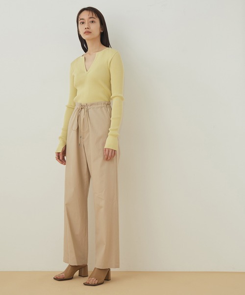 ADAM ET ROPE'(アダムエロペ)の「スクエアレザーミュール(サンダル・レディース・オフホワイト/キャメル/ミント・23.0cm/23.5cm/24.0cm/24.5cm)」の15枚目の写真