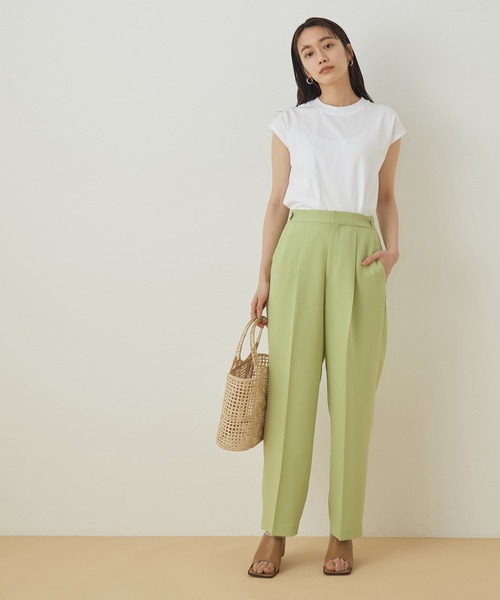 ADAM ET ROPE'(アダムエロペ)の「スクエアレザーミュール(サンダル・レディース・オフホワイト/キャメル/ミント・23.0cm/23.5cm/24.0cm/24.5cm)」の4枚目の写真