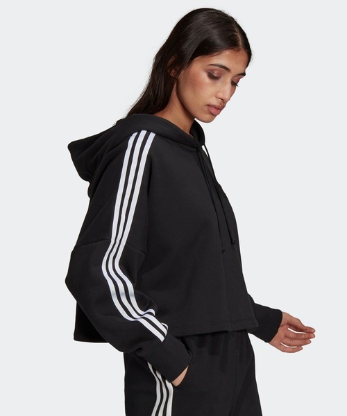 adidas（アディダス）の「HER Studio London パーカー