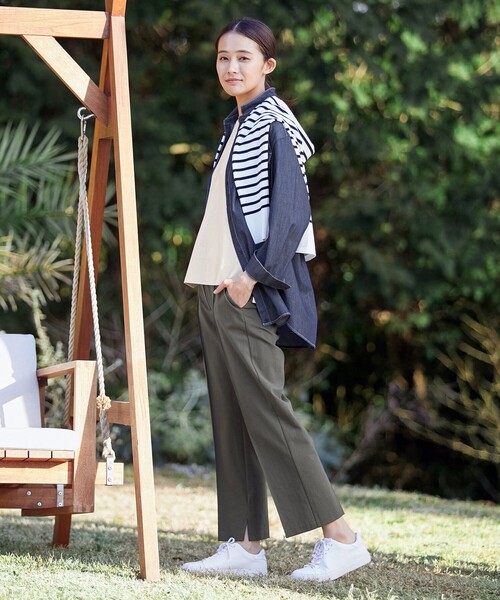 J.PRESS（ジェイプレス）の「【軽量】エコレザー スニーカー（スニーカー・レディース・ホワイト系/ライトグレー系・24.5/23.5/22.5）」の7枚目の写真