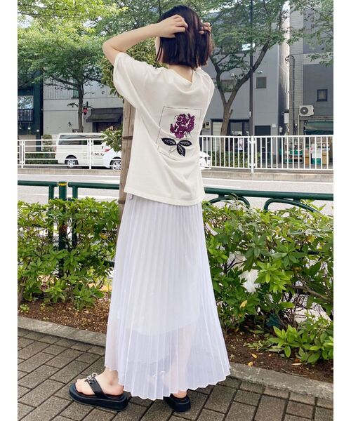MURUA（ムルーア）の「【MURUA×山代エンナ】プリントTシャツ（Tシャツ/カットソー・レディース・ホワイト/ブラック/パープル・FREE）」の5枚目の写真
