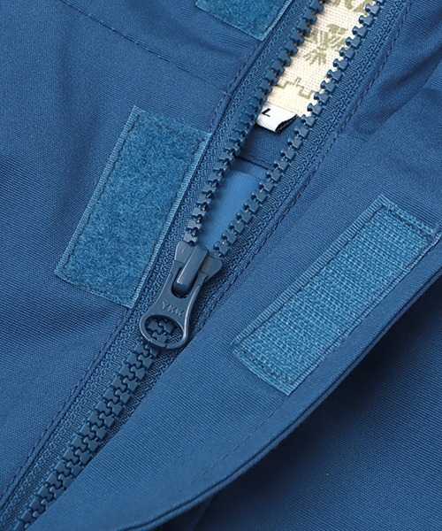 チチカカ(チチカカ)の「【ユニセックス】ナバホマウンテンパーカー(マウンテンパーカー・メンズ・ブラック/ブルー・MEDIUM/LARGE)」の19枚目の写真