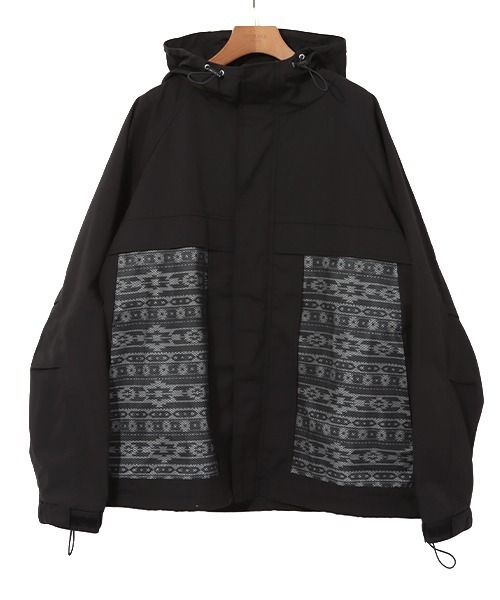 チチカカ(チチカカ)の「【ユニセックス】ナバホマウンテンパーカー(マウンテンパーカー・メンズ・ブラック/ブルー・MEDIUM/LARGE)」の7枚目の写真