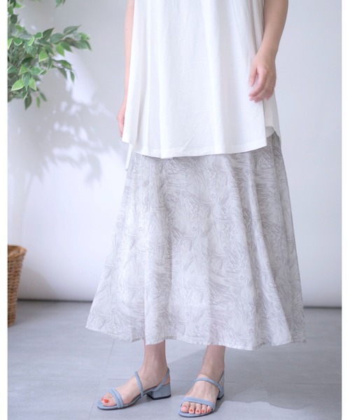 MAISON BREEZE（メゾンブリーズ）の「【MAISON BREEZE】マーブル柄マーメイドスカート 194-483-3128（スカート・レディース・グレー/オレンジ/グリーン・FREE）」の5枚目の写真