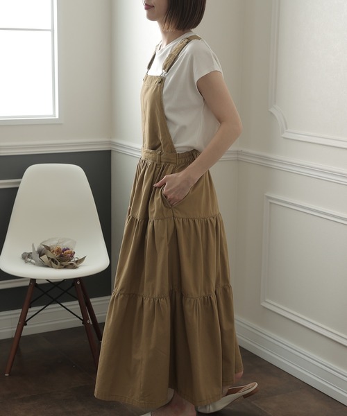 ElegChic（エレグシック）の「ティアード サロペット2WAY スカート （サロペット/オーバーオール・レディース・ブラック/ベージュ/カーキ・L/4L/XXL/XL/M）」の9枚目の写真