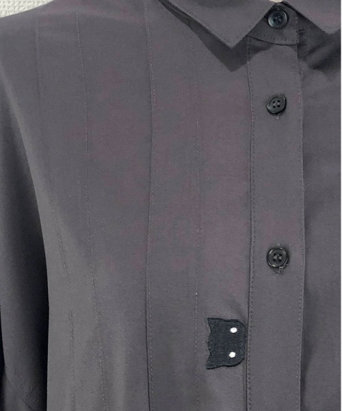 Rydia（リディア）の「タックワイドシャツ（シャツ/ブラウス・レディース・モカ/スミクロ/オフホワイト・M）」の4枚目の写真