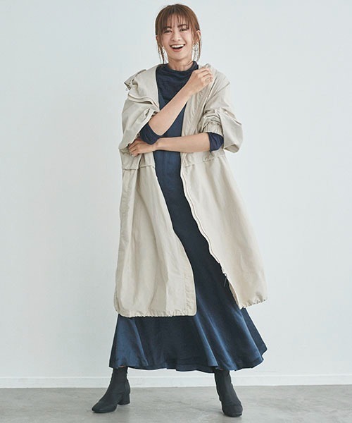 emmi（エミ）の「【emmi atelier】シアートップス付キャミワンピース（ワンピース・レディース・ブラック/ブルー/モカ・1/0）」の5枚目の写真