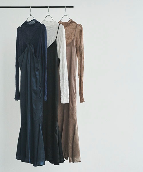 emmi（エミ）の「【emmi atelier】シアートップス付キャミワンピース（ワンピース・レディース・ブラック/ブルー/モカ・1/0）」の21枚目の写真