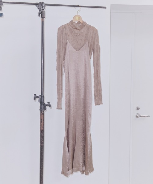 emmi（エミ）の「【emmi atelier】シアートップス付キャミ