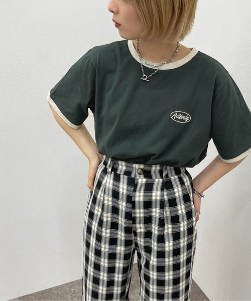 apres jour mignon(アプレジュールミニョン)の「リンガーTシャツ【ZOZOTOWN限定アイテム】(Tシャツ/カットソー・レディース・ダークグリーン/ボルドー/ダークブルー・X-LARGE/フリー)」の4枚目の写真