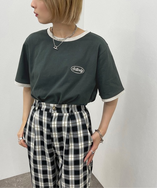 apres jour mignon(アプレジュールミニョン)の「リンガーTシャツ【ZOZOTOWN限定アイテム】(Tシャツ/カットソー・レディース・ダークグリーン/ボルドー/ダークブルー・X-LARGE/フリー)」の5枚目の写真