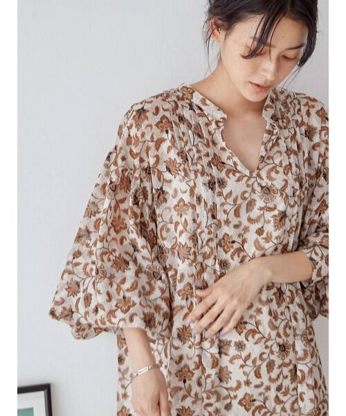 Ungrid(アングリッド)の「シアーフラワーワンピース(ワンピース・レディース・ブラック/アイボリー・FREE)」の3枚目の写真