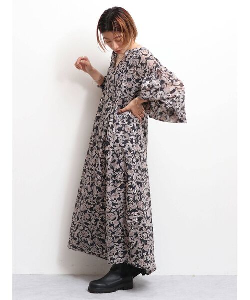 Ungrid(アングリッド)の「シアーフラワーワンピース(ワンピース・レディース・ブラック/アイボリー・FREE)」の16枚目の写真