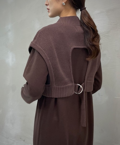 &g'aime（アンジェム）の「【&g’aime】ベストレイヤードニットワンピース/2ピース（ワンピース・レディース・グレイッシュベージュ/ブラウン/ブラック・FREE）」の6枚目の写真