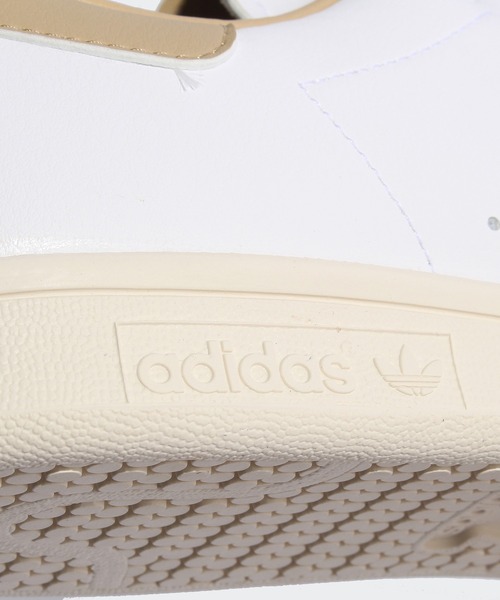 adidas（アディダス）の「スタンスミス [STAN SMITH] アディダスオリジナルス（スニーカー・メンズ・ホワイト系その他・22.5cm/23.5cm/24.5cm/25.5cm/26.5cm/27.5cm/28.5cm/29.5cm/30.0cm/31cm/23.0cm/24.0cm/25.0cm/26.0cm/27.0cm/28.0cm/29.0cm/22.0cm/30.5cm）」の10枚目の写真