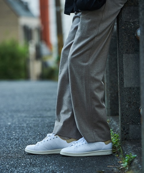 adidas（アディダス）の「スタンスミス [STAN SMITH] アディダスオリジナルス（スニーカー・メンズ・ホワイト系その他・22.5cm/23.5cm/24.5cm/25.5cm/26.5cm/27.5cm/28.5cm/29.5cm/30.0cm/31cm/23.0cm/24.0cm/25.0cm/26.0cm/27.0cm/28.0cm/29.0cm/22.0cm/30.5cm）」の18枚目の写真