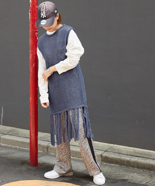 byYOUANCE（バイユアンス）の「メッシュフリンジニットベスト（ベスト・レディース・ブラック/サックスブルー/アイボリー・FREE）」の4枚目の写真