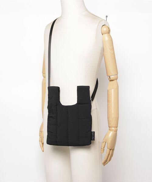 atmos pink（アトモスピンク）の「Legato Largo パウダーキルティング ２ＷＡＹミニショルダー（ショルダーバッグ・レディース・グレー/キャメル/グレー系その他/ブラック/ベージュ・ONE SIZE）」の9枚目の写真