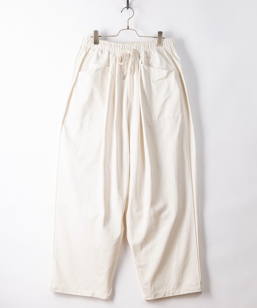 SlashDate(スラッシュデイト)の「タックワイドバルーンパンツ/スケーターパンツ/シェフパンツ/ベイカーパンツ(その他パンツ・メンズ・ホワイト系その他/ブラック系その他/ブラウン系その他/ベージュ系その他/ベージュ/ネイビー/ブラウン/グレー/カーキ/ブルー/アイボリー/ダークインディゴブルー/ブラック/ワンウォッシュ/ブラック系その他2・L/M)」の2枚目の写真