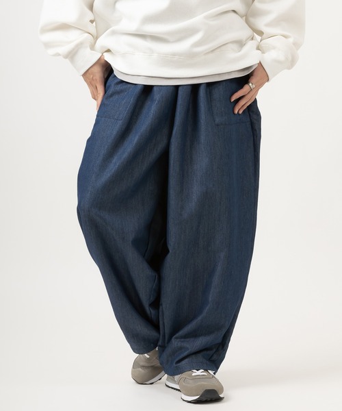 SlashDate(スラッシュデイト)の「タックワイドバルーンパンツ/スケーターパンツ/シェフパンツ/ベイカーパンツ(その他パンツ・メンズ・ホワイト系その他/ブラック系その他/ブラウン系その他/ベージュ系その他/ベージュ/ネイビー/ブラウン/グレー/カーキ/ブルー/アイボリー/ダークインディゴブルー/ブラック/ワンウォッシュ/ブラック系その他2・L/M)」の14枚目の写真