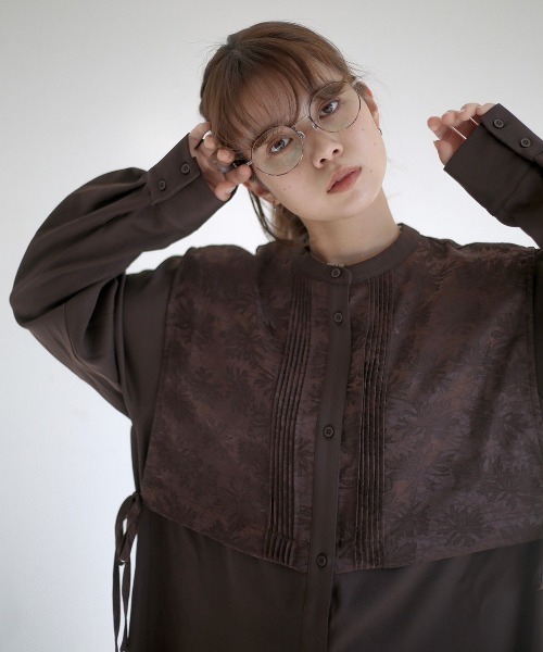 spoon store（スプーンストア）の「フラップレイヤードバンドカラーシャツワンピース（ワンピース・レディース・ブラック/ブラウン/グリーン・フリー）」の11枚目の写真