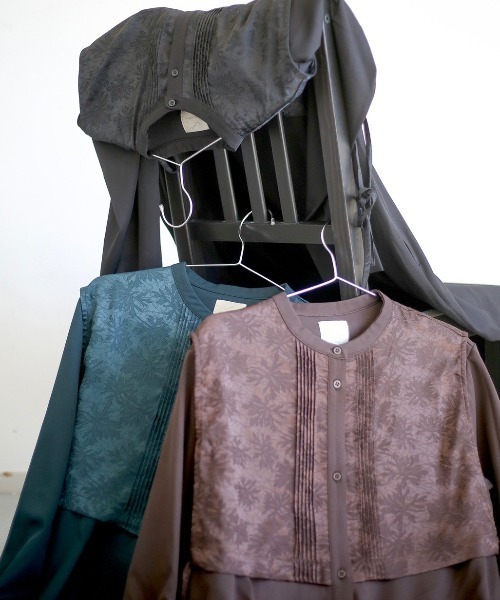 spoon store（スプーンストア）の「フラップレイヤードバンドカラーシャツワンピース（ワンピース・レディース・ブラック/ブラウン/グリーン・フリー）」の15枚目の写真