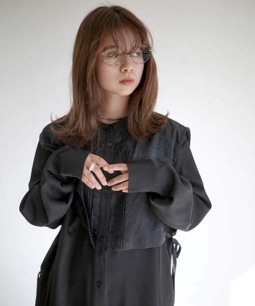 spoon store（スプーンストア）の「フラップレイヤードバンドカラーシャツワンピース（ワンピース・レディース・ブラック/ブラウン/グリーン・フリー）」の16枚目の写真