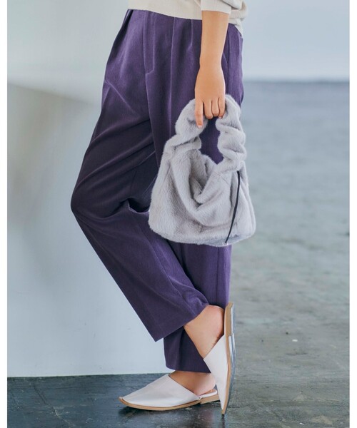 SHOO・LA・RUE（シューラルー）の「◆シャーリングエコファーショルダー（ショルダーバッグ・レディース・サンドベージュ/ナチュラル/ブラウン系/ライトグリーン系・00）」の16枚目の写真