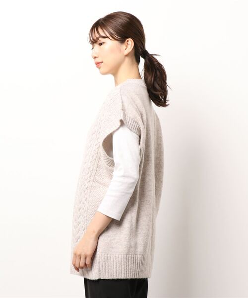 apartment department（アパートメントデパートメント）の「メランジ調 地柄ニット ワイドベスト（ベスト・レディース・チャコール/アイボリー・M）」の7枚目の写真