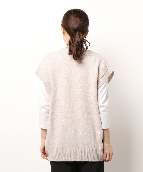 apartment department（アパートメントデパートメント）の「メランジ調 地柄ニット ワイドベスト（ベスト・レディース・チャコール/アイボリー・M）」の4枚目の写真