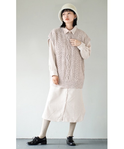 apartment department（アパートメントデパートメント）の「メランジ調 地柄ニット ワイドベスト（ベスト・レディース・チャコール/アイボリー・M）」の3枚目の写真