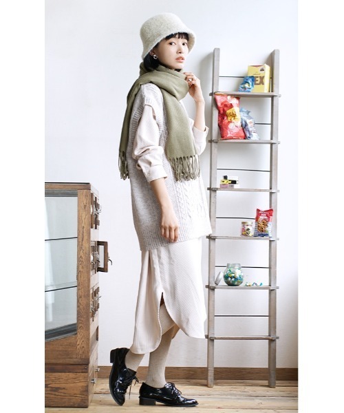 apartment department（アパートメントデパートメント）の「メランジ調 地柄ニット ワイドベスト（ベスト・レディース・チャコール/アイボリー・M）」の11枚目の写真