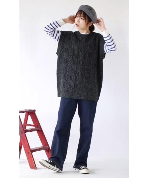 apartment department（アパートメントデパートメント）の「メランジ調 地柄ニット ワイドベスト（ベスト・レディース・チャコール/アイボリー・M）」の9枚目の写真