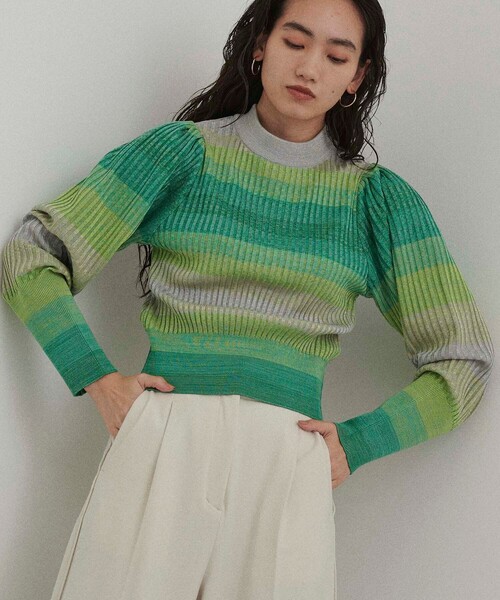 A + TOKYO（エープラストウキョウ）の「グラデーションクロップドニットトップス（ニット/セーター・レディース・グリーン/グレー・FREE）」の21枚目の写真
