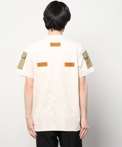 G-STAR（ジースター）の「UTILITY MIX POCKET LOOSE T-SHIRT/オーバーサイズ/ビッグシルエット（Tシャツ/カットソー・メンズ・ホワイト系その他/ダークブラック・SMALL/LARGE/MEDIUM/X-SMALL）」の11枚目の写真