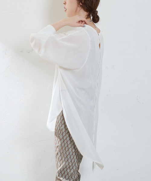 SHENERY（シーナリー）の「バックボタンシアーチュニック（シャツ/ブラウス・レディース・オフホワイト/ミント/ブラック・FREE）」の6枚目の写真