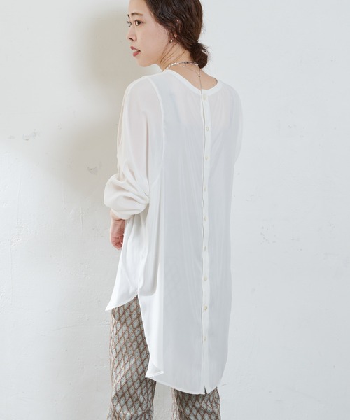 SHENERY（シーナリー）の「バックボタンシアーチュニック（シャツ/ブラウス・レディース・オフホワイト/ミント/ブラック・FREE）」の7枚目の写真