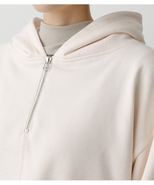 AZUL by moussy（アズールバイマウジー）の「HALF ZIP HOODIE/ハーフジップフーディ（パーカー・レディース・ブラック/ブルー/アイボリー・SMALL/MEDIUM）」の12枚目の写真